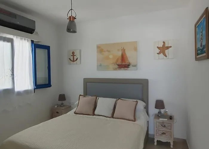 Pasithea * Foiníkion